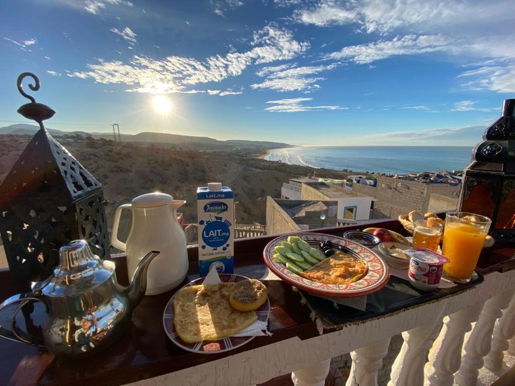 Red Carpet Surf House Apartment Тагазут Екстериор снимка